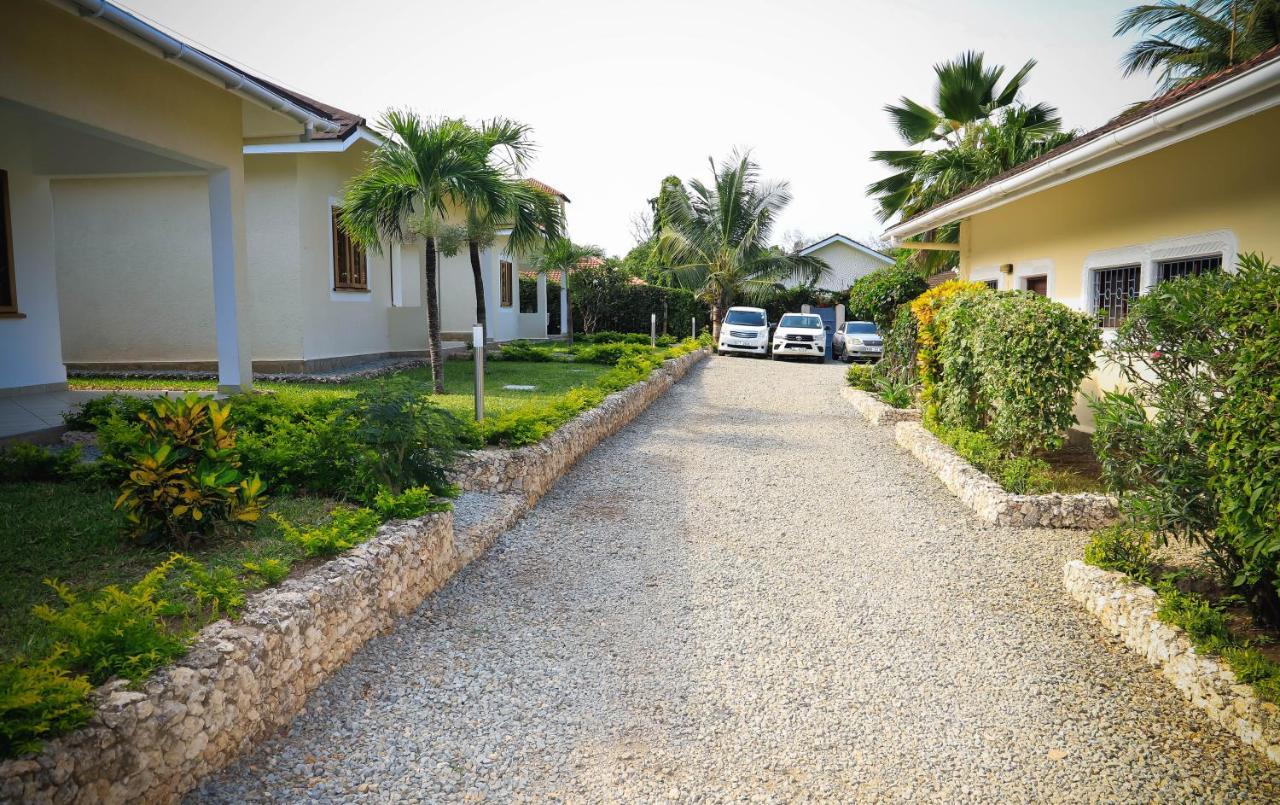 V-Szameitat Homes Диани-Бич Экстерьер фото